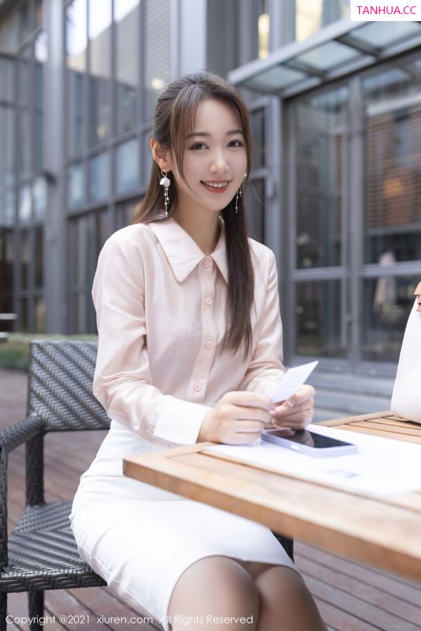 唐安琪  [XiuRen]高清写真图 2021.10.11 No.4045 唐安琪第9张图片